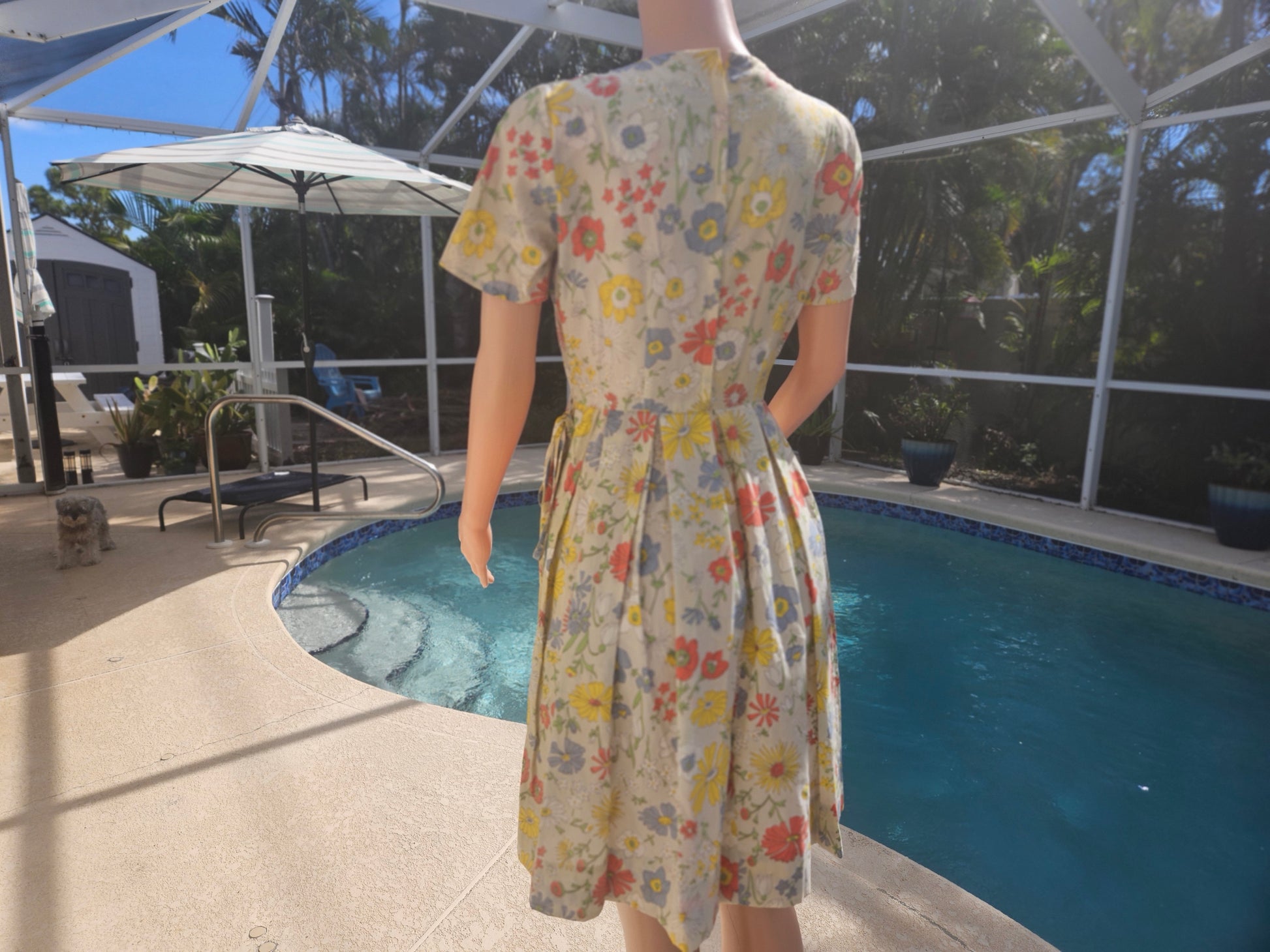 Vintage 1950s Floral Cotton Day Dress with Keyhole Neckline image 1