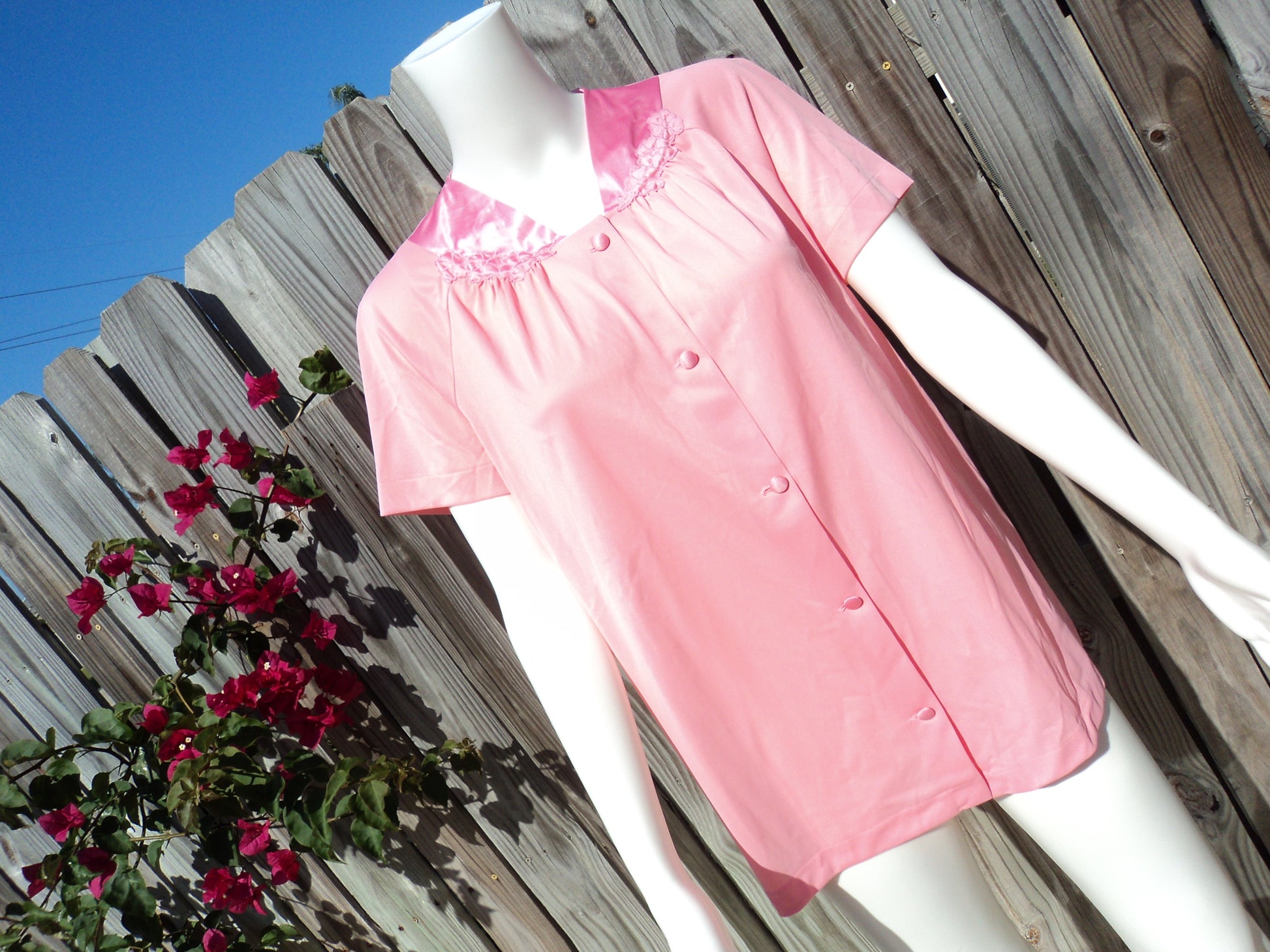 Vintage 60s Vanity Fair Pink Silky Bed Jacket Robe  Small image 1