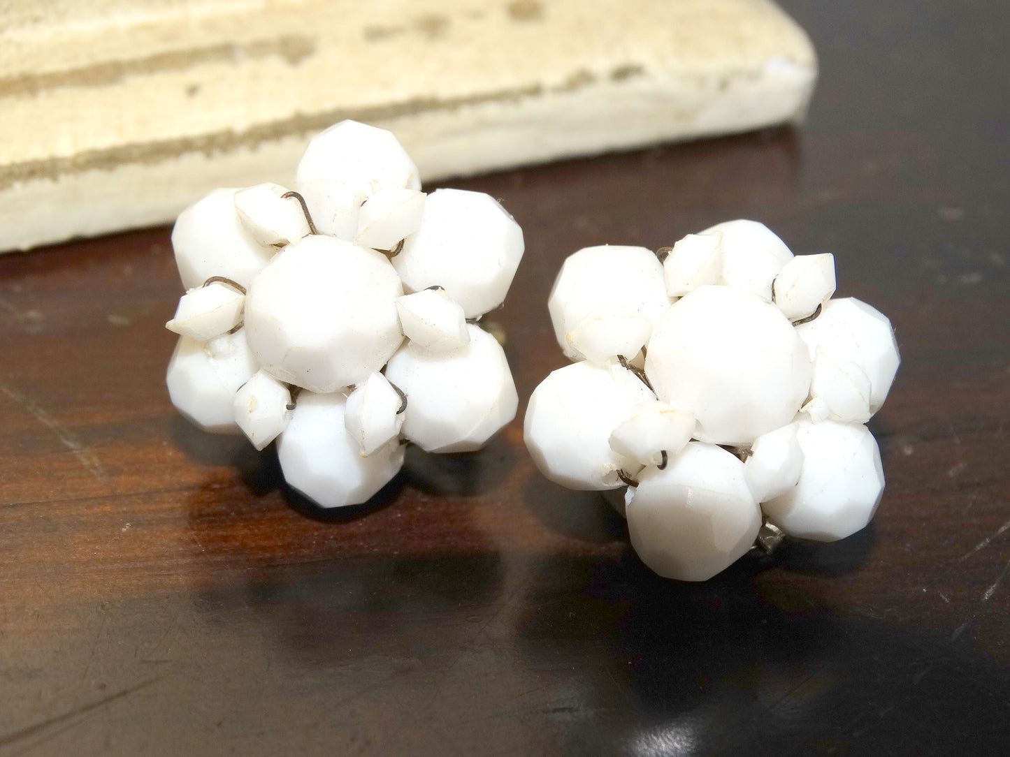 Vintage White Cluster Clip-On Earrings 1950s Thermoset Bead Floral Earrings image 3
