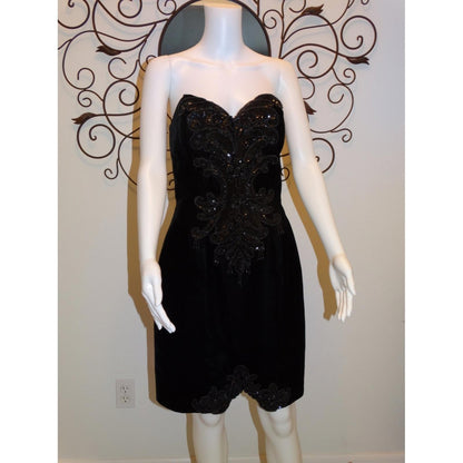 Vintage 1980s Black Velvet Strapless Cocktail Dress Rhinestone Detail – Made in USA – Fits 4–6