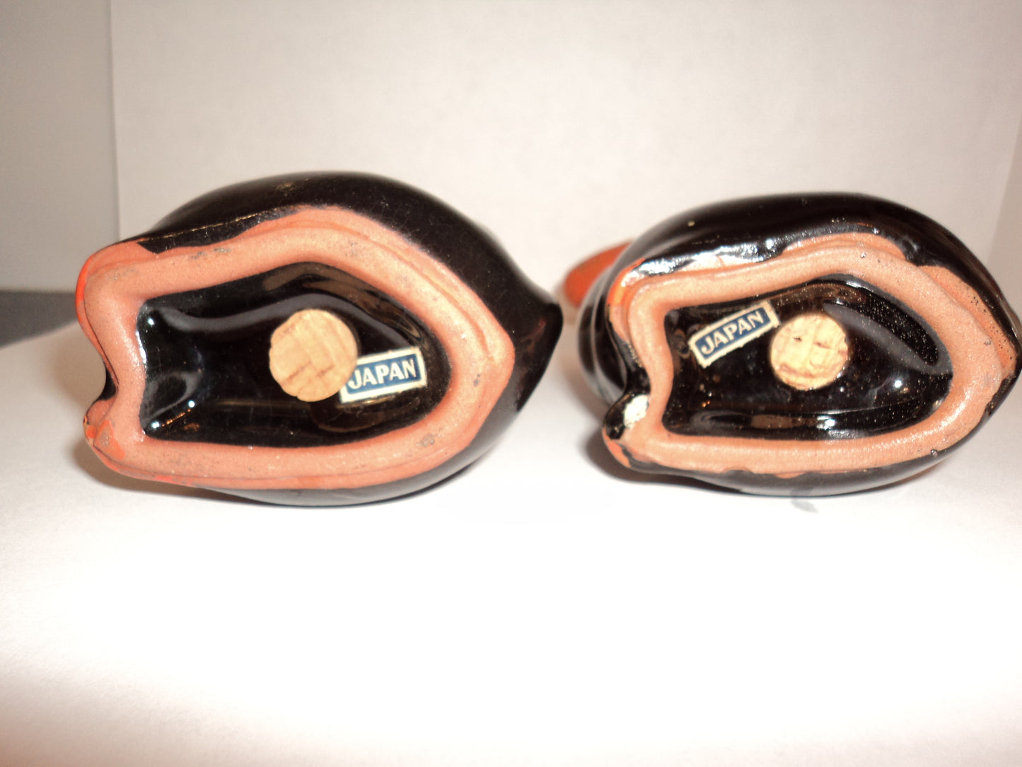 Kitschy Retro 5" Black Swan Salt& Pepper Shaker Set image 2