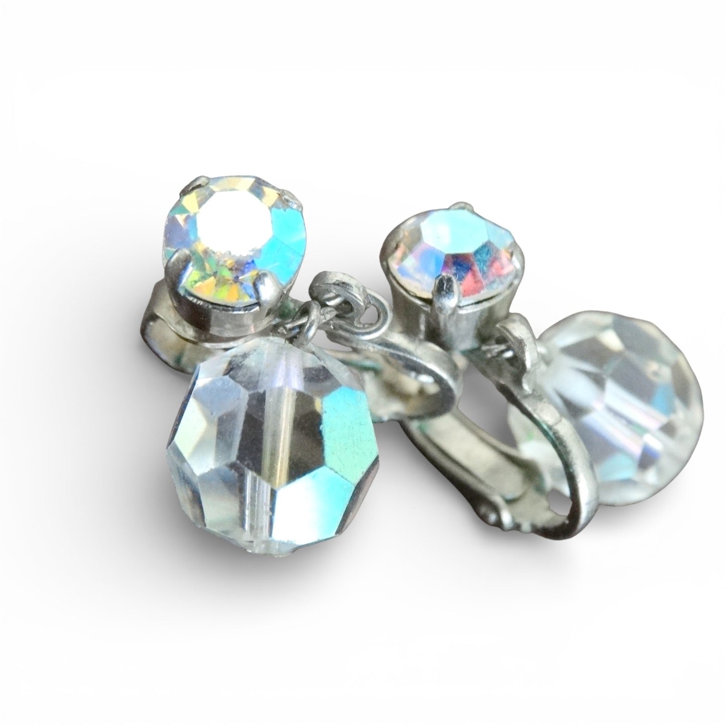 Vintage Sarah Coventry Aurora Borealis Crystal Clip-On Earrings – Silver Tone Dangle