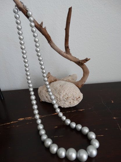 1950s–1960s  Pink & Gray Faux Pearl Graduated Necklaces Mid-Century Classic