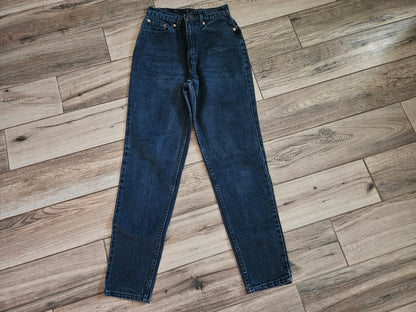 Vintage Levi’s 512 Slim Fit Tapered Jeans | Dark Blue Denim | Size 9 Medium