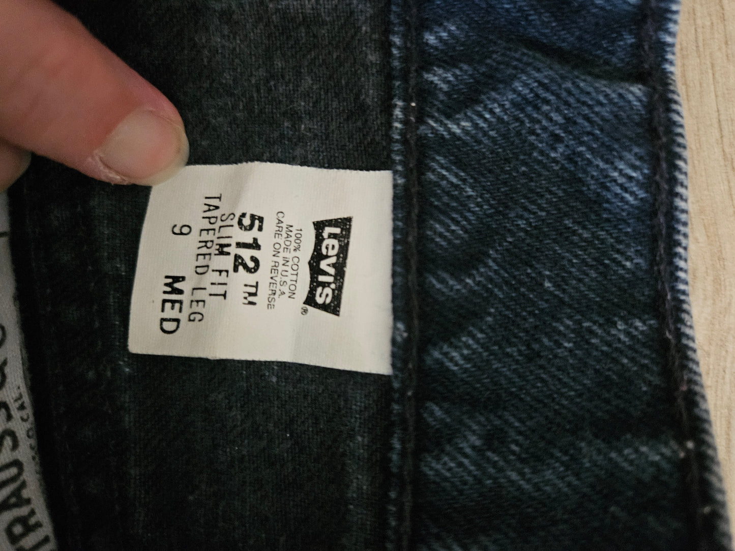 Vintage Levi’s 512 Slim Fit Tapered Jeans | Dark Blue Denim | Size 9 Medium