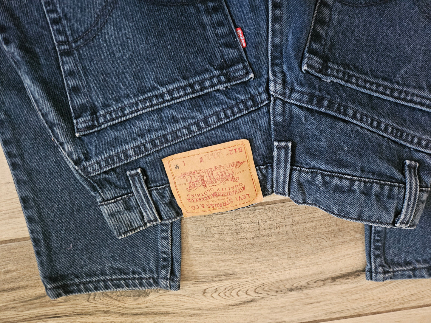 Vintage Levi’s 512 Slim Fit Tapered Jeans | Dark Blue Denim | Size 9 Medium