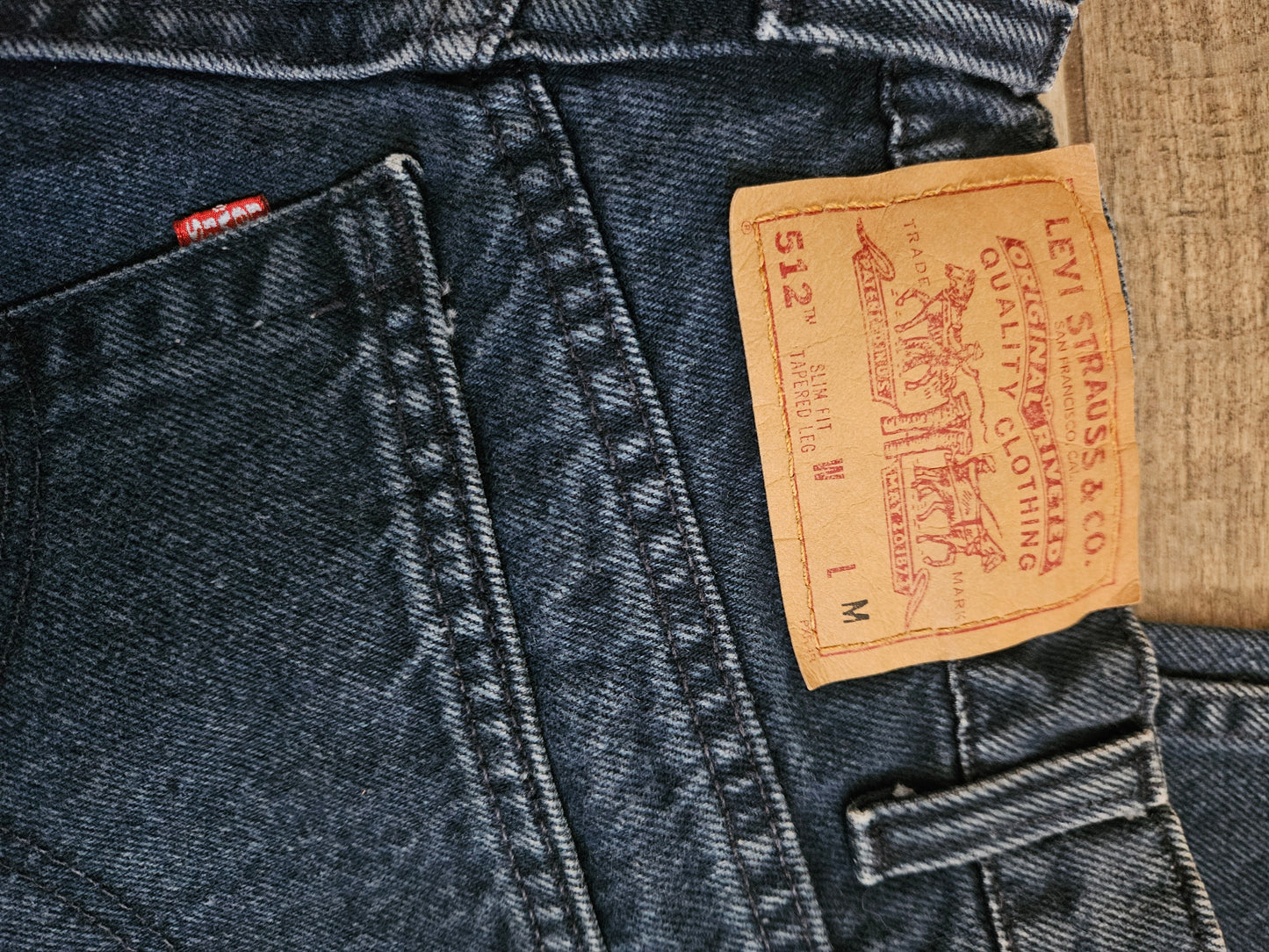 Vintage Levi’s 512 Slim Fit Tapered Jeans | Dark Blue Denim | Size 9 Medium