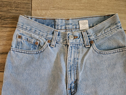 Vintage 90s Levi’s 512 Slim Fit Straight Leg Jeans | Light Wash Denim | Juniors 7 S