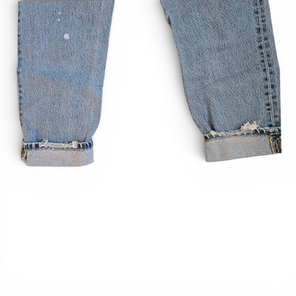 Vintage Levi’s 550 Classic Relaxed Tapered Jeans | Vintage Light Wash | 8 Mis M