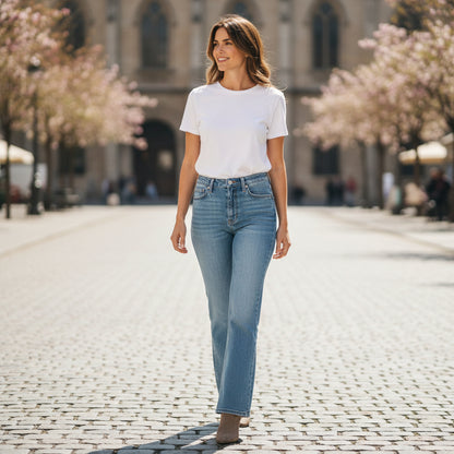 Vintage Levi’s 550 Relaxed Bootcut Jeans | Light Wash | Size 8M