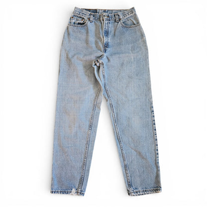 Vintage Levi’s 550 Relaxed Fit Tapered Jeans | Light Wash | 28x28