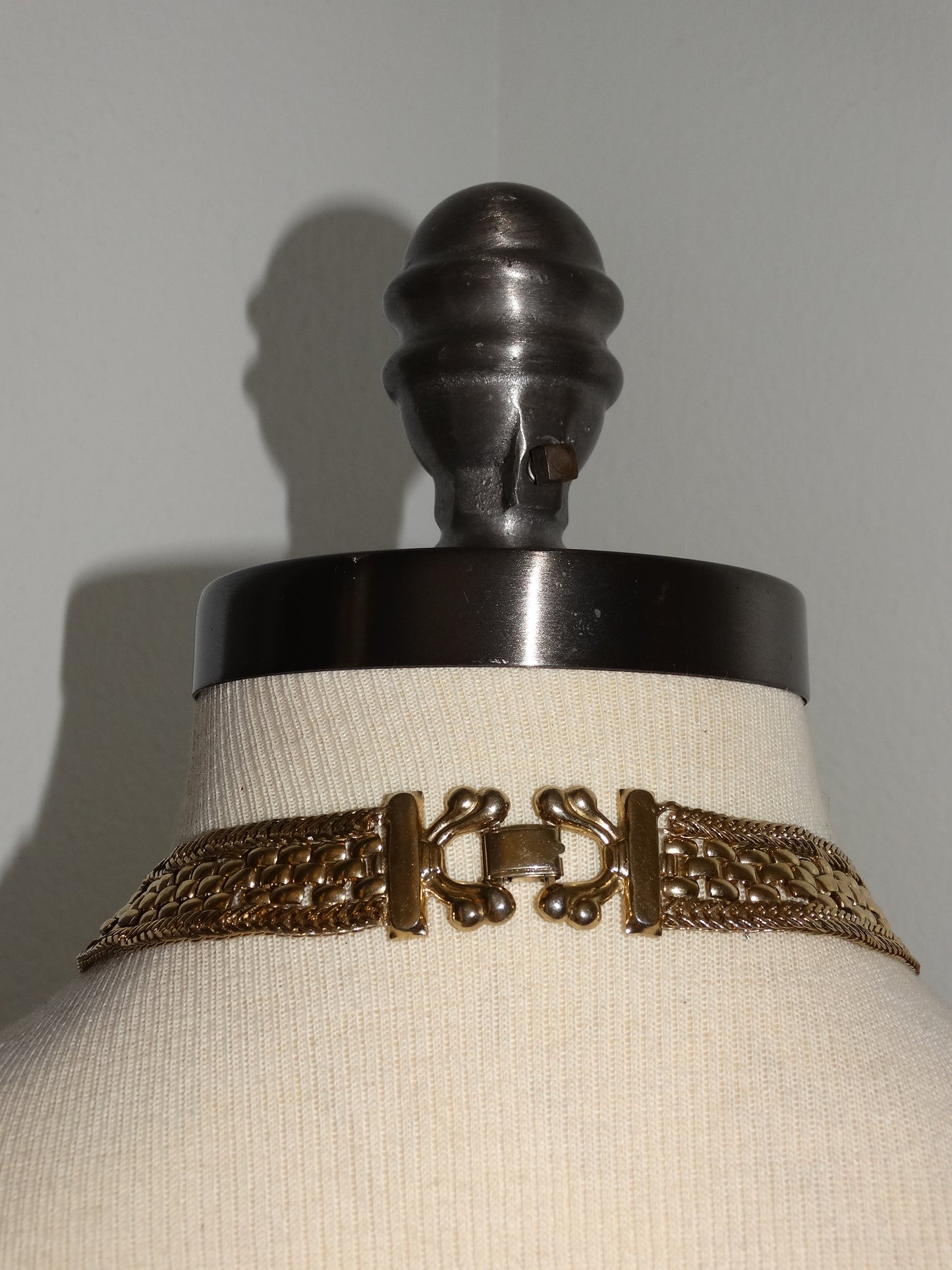 Vintage 1980s Gold Collar Choker Bib Necklace image 3