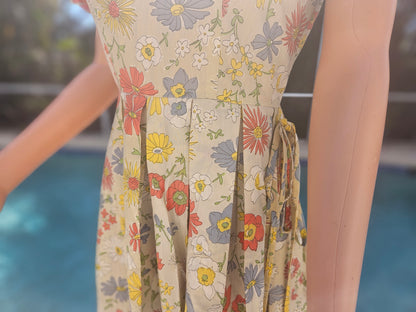 Vintage 1950s Floral Cotton Day Dress with Keyhole Neckline image 3