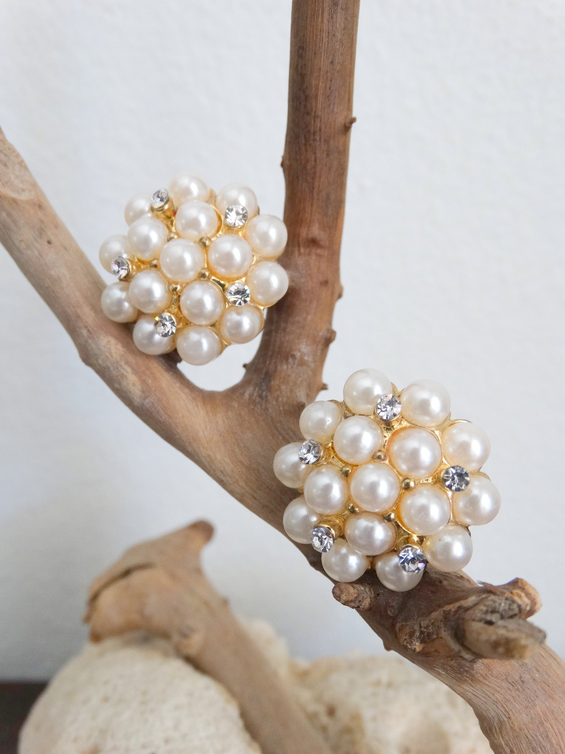 Vintage Pearl Cluster Clip-On Earrings Gold-Tone Rhinestone Accents 1960s Re image 2