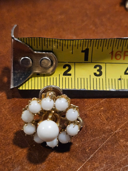 Vintage 1950s White Milk Glass Screwback Earrings Floral Snowball Cluster