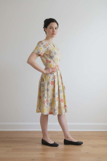 Vintage 1950s Floral Cotton Day Dress with Keyhole Neckline